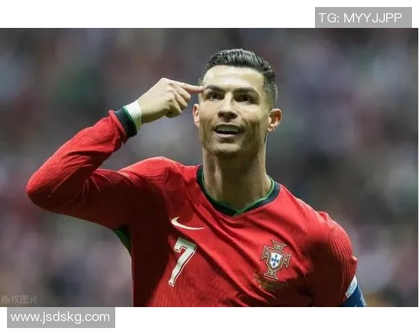 聚焦世界足坛巨星探寻国外著名足球明星的辉煌与传奇故事